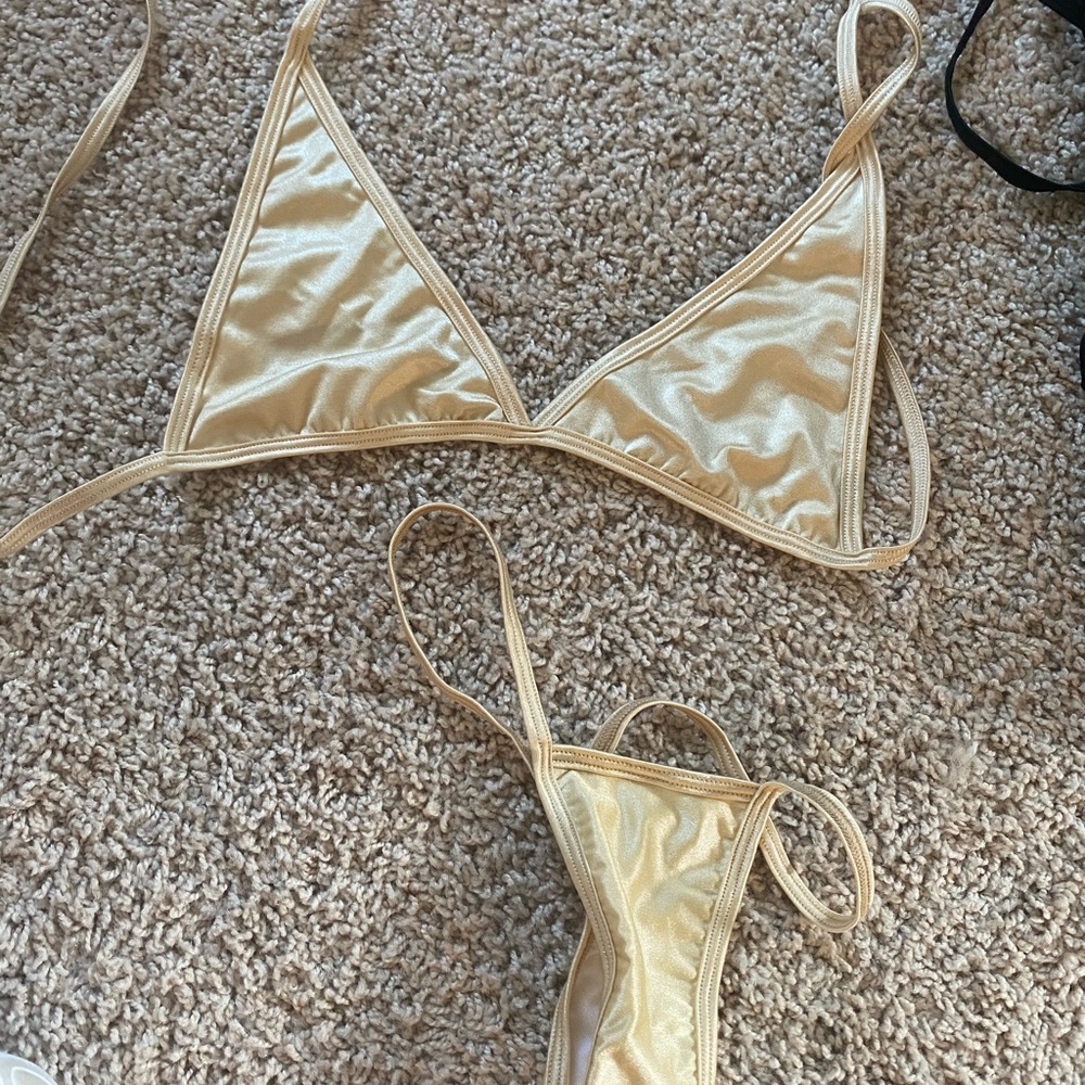 G string bikini